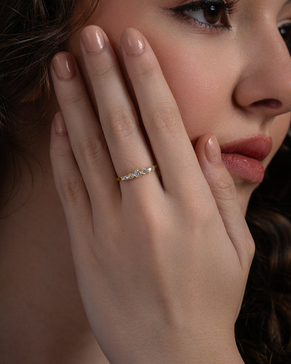 Graduated Stone Ring