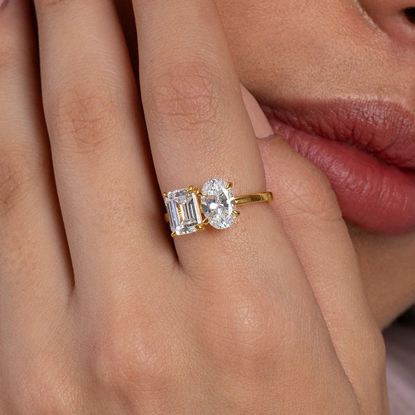 Emerald & Oval Duo Ring