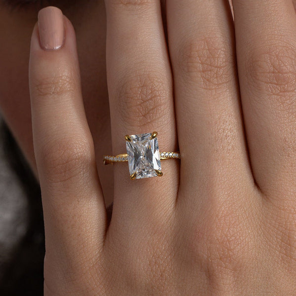 Radiant Solitaire Twisted Pave Ring