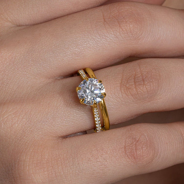 Round Solitaire & Plain Band Set