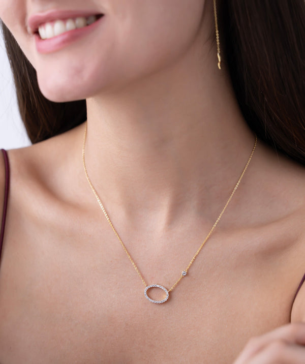 Sparkling Horizontal Oval Necklace