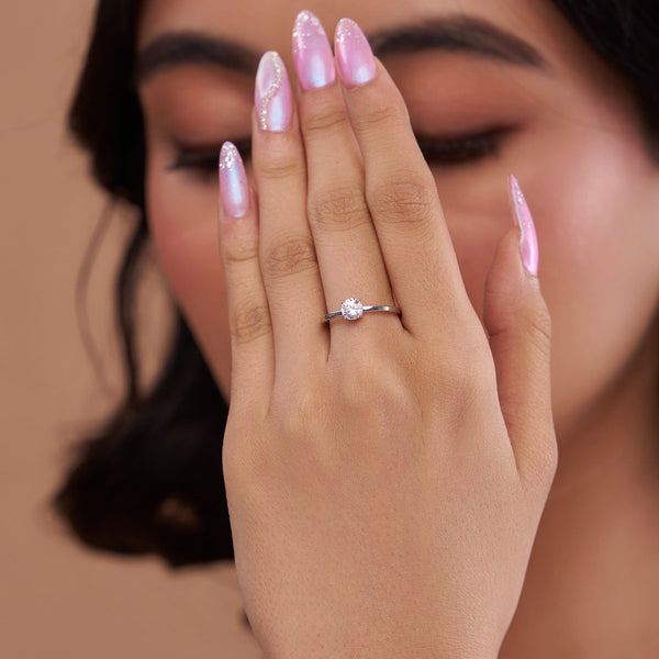 Minimal Solitaire Ring