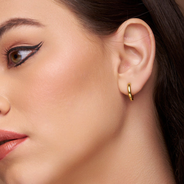 Classic Smooth Huggie Hoops