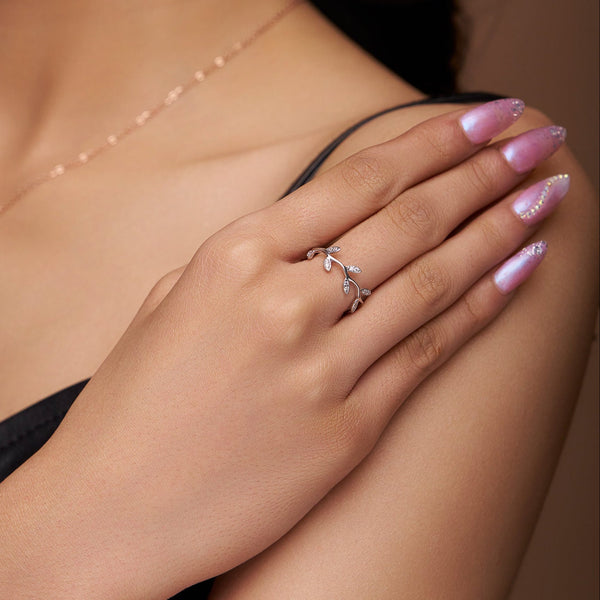 Pave Leaf Wreath Ring