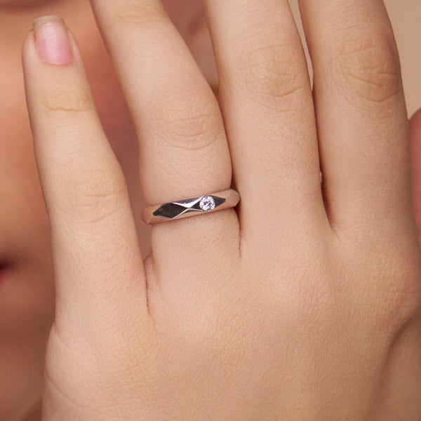 Geometric Facet Solitaire Ring