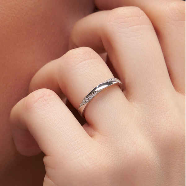 Pave Twist Band Ring