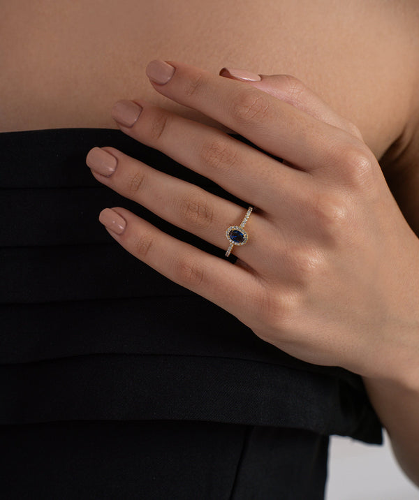 Elegant Oval Halo Ring