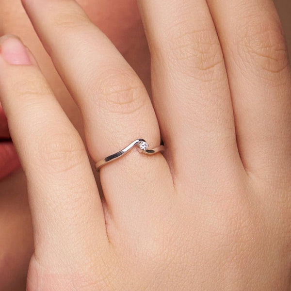 Minimal Solitaire Wave Ring